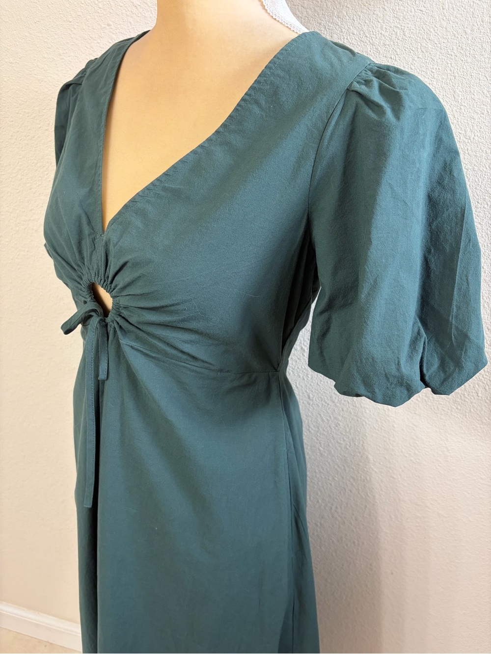 Madewell Poplin Cutout Puff Sleeve Midi Dress 4 - Picture 5 of 8
